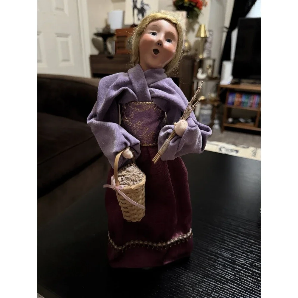Byers’ Choice Ltd. 2012 Lavender Woman Caroler Basket Purple Dress